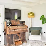 Lovely Home In Fusa With Wifi Feriehus *